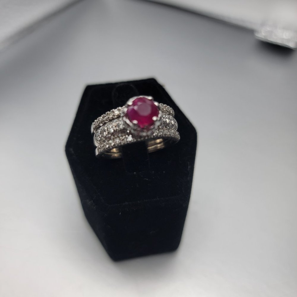 18K white gold Ruby and Diamond Ring - Picture 3 of 11